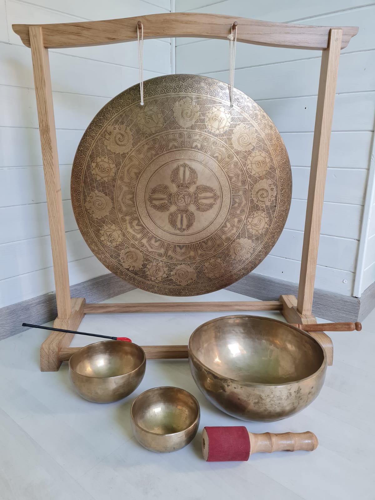 gong et bols, à coeur ouvert, vibrations sonores et ses effets thérapeutiques